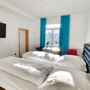 Privatunterkunft Helles Mit Kingsize-bett, Mannheim